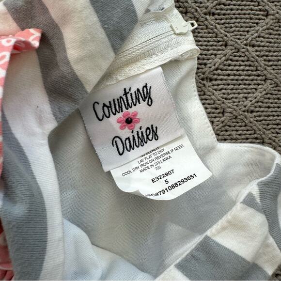 Counting Daisies Apron Dress ~ 5 - Picture 6 of 10